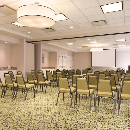 Hilton Garden Inn Akron-Canton Airport-2