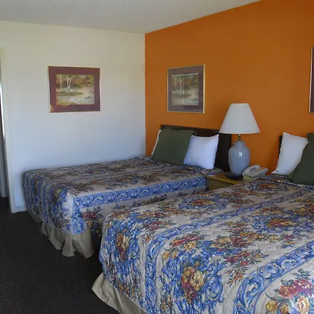 America'S Best Inn And Suites Emporia-3