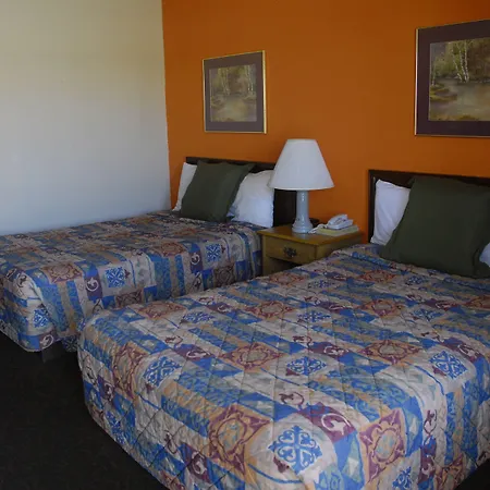 America'S Best Inn And Suites Emporia-2
