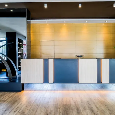AC Hotel Madrid Feria by Marriott-3