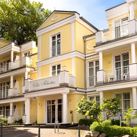 Vju Hotel Rügen-3