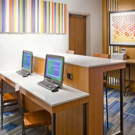 Holiday Inn Express & Suites Quincy I-10 By Ihg-2