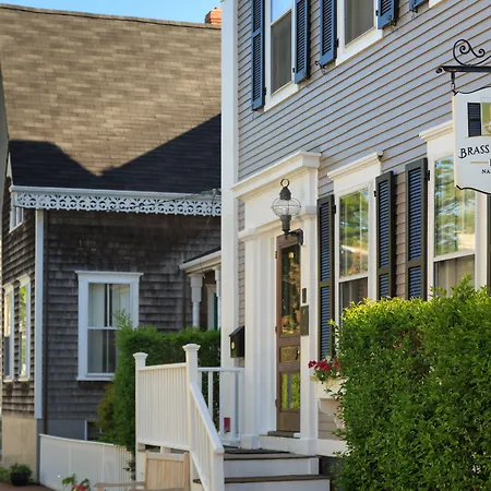 Brass Lantern Inn-3