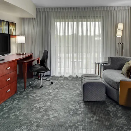 Courtyard By Marriott Anniston Oxford-3