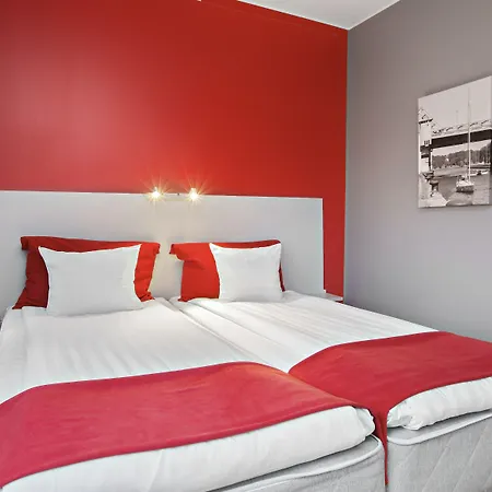 Sure Hotel By Best Western Stockholm Alvsjo-3