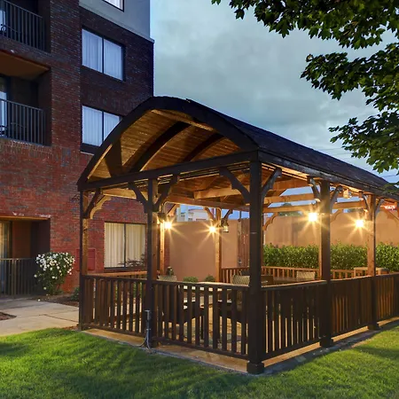 Courtyard By Marriott Anniston Oxford-2