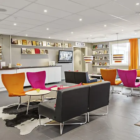 Sure Hotel By Best Western Stockholm Alvsjo-3