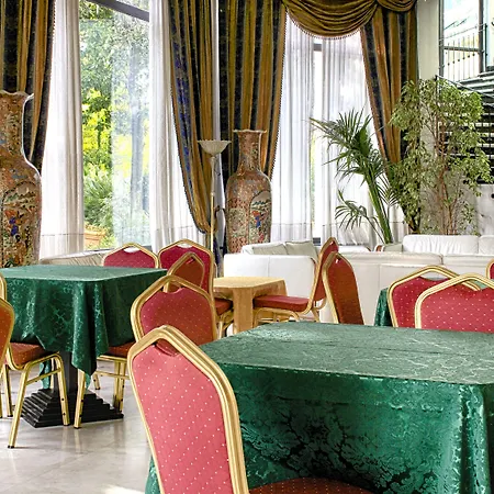 Hotel Internazionale Terme-2