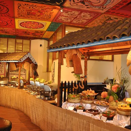 Grand Oriental Hotel-2