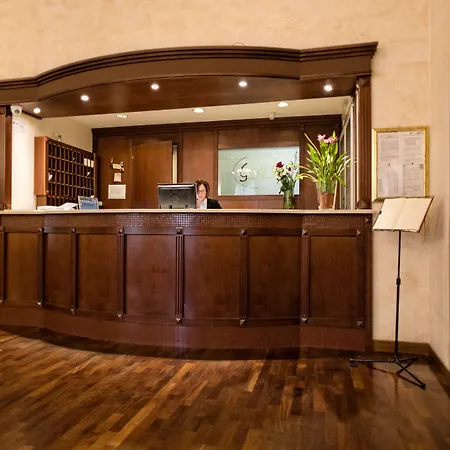 Grand Hotel Italia-3