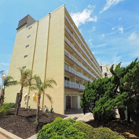 Marjac Suites Virginia Beach Oceanfront-2