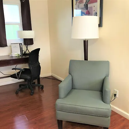 Blue Coast Inn & Suites-2