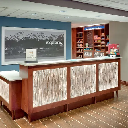 Hampton Inn & Suites Pocatello-2