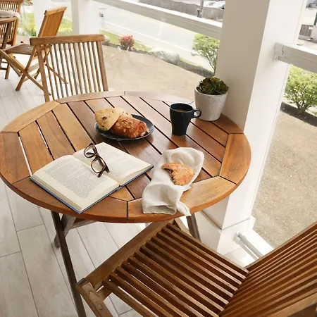 The Sea Breeze Inn-3