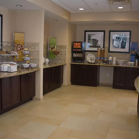 Hampton Inn Watertown-2