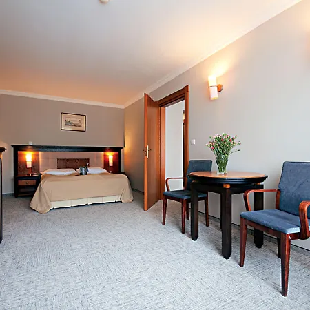 Leba Hotel & Spa-3