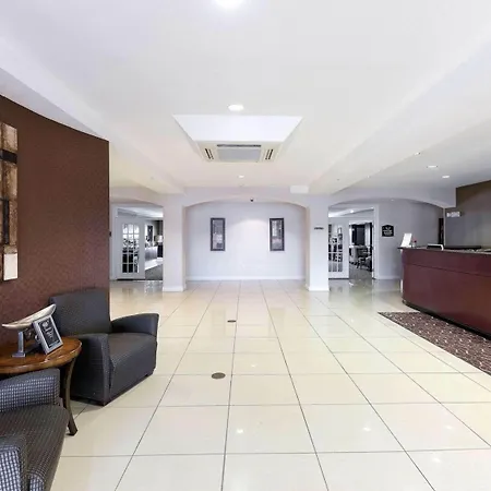 Comfort Suites University-3