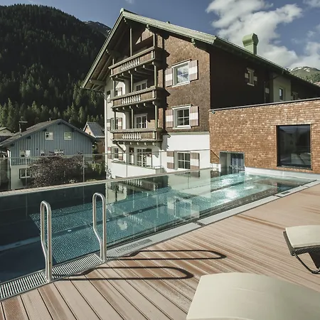 Hotel Schwarzer Adler - Sport&Spa-2