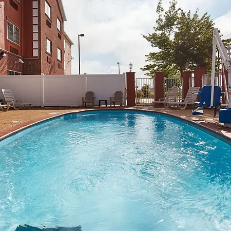 Best Western Plus Olive Branch Hotel & Suites-2