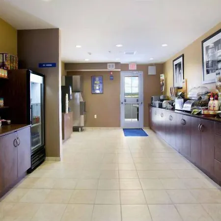 Microtel Inn And Suites By Wyndham Rawlins-2