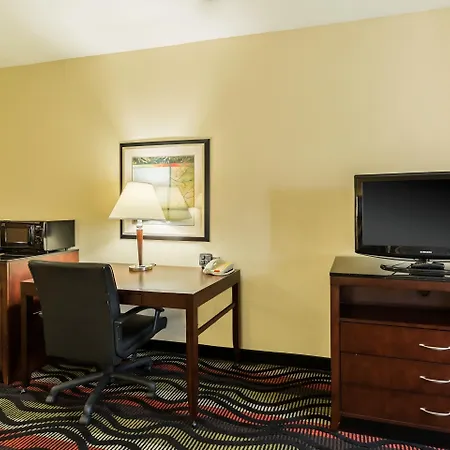 Comfort Suites Beaumont I-10-2