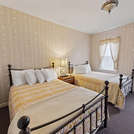 The Pines Inn-3