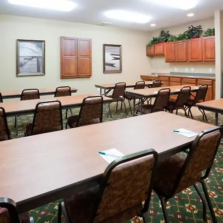 Grandstay Hotel & Suites Downtown Sheboygan-2