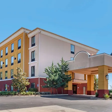 Comfort Inn & Suites Clinton - Jackson West-2