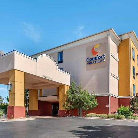Comfort Inn & Suites Clinton - Jackson West-3