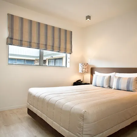 Sea Spray Suites-3