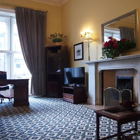 Thistle Hotel-3