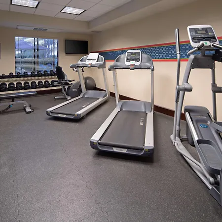 Hampton Inn Visalia-2
