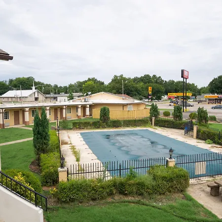 Woodridge Inn And Suites-3