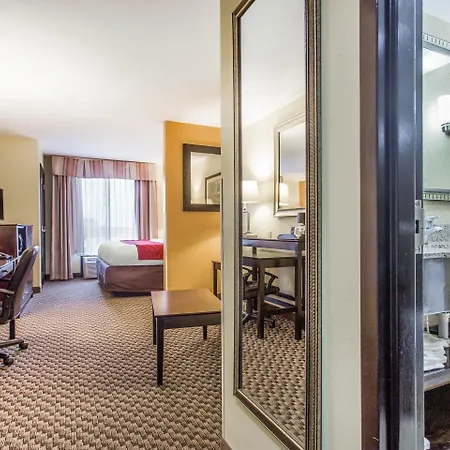 Comfort Suites Clinton Near Presbyterian College-3