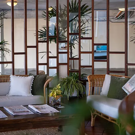 Beach Hotel Resort-2