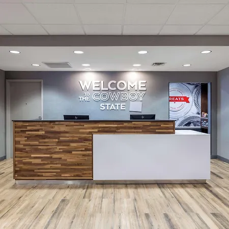 Newly Renovated-Hampton Inn & Suites Casper-2