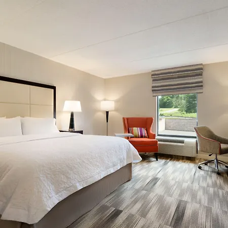 Hampton Inn & Suites Birmingham Airport Area-2