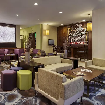 Courtyard By Marriott Portland City Center-3