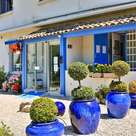 Logis Hotel des Cayrons-3