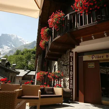 Hotel Pilier D'Angle & Wellness-2