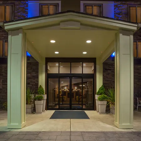Holiday Inn Express Newport By Ihg-2