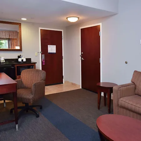Hampton Inn Alexander City-3