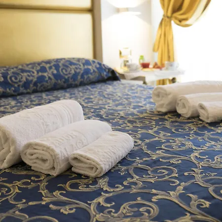 Hotel Ambassador-2