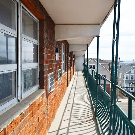 Skyview Manor Motel-2