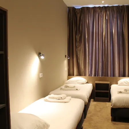 Blossoms City Hotel-3