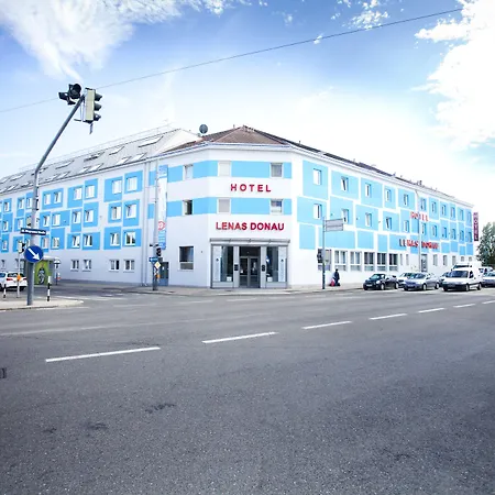 Lenas Donau Hotel-2