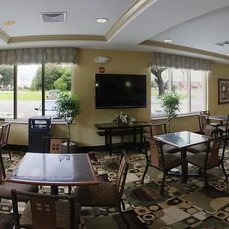 Comfort Suites Biloxi/Ocean Springs-3