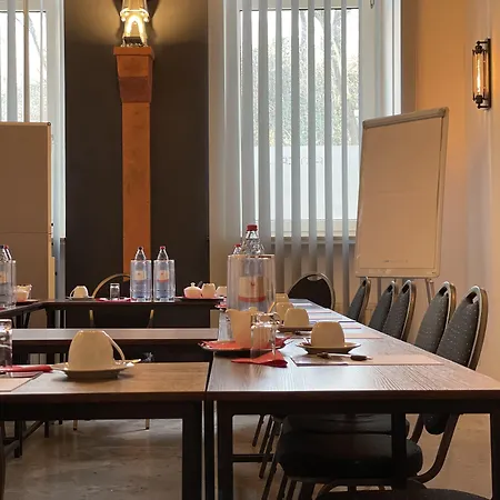 Hotel Amical-3
