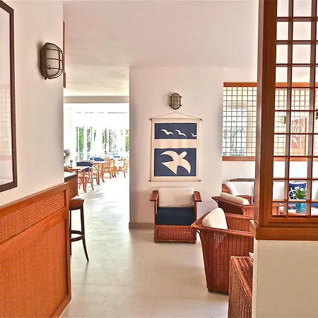 Hotel Yacht Club-2
