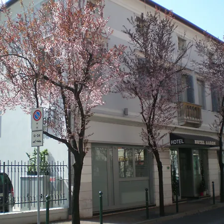 Hotel Aaron-2